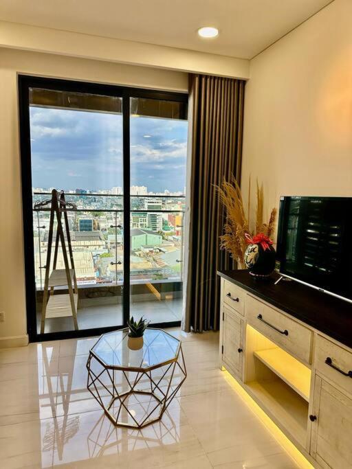 2 Bedroom Luxury Condo In City Central 호치민 외부 사진